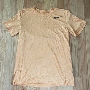 Nike T Shirt Mens Small Orange Logo Short Sleeve Casual Athletic Gym Workout